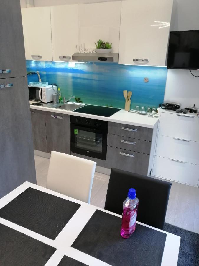 Apartment Rose By The Beach & Tennis Courts Split Dış mekan fotoğraf