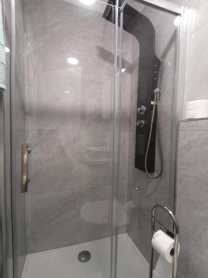 Apartment Rose By The Beach & Tennis Courts Split Dış mekan fotoğraf