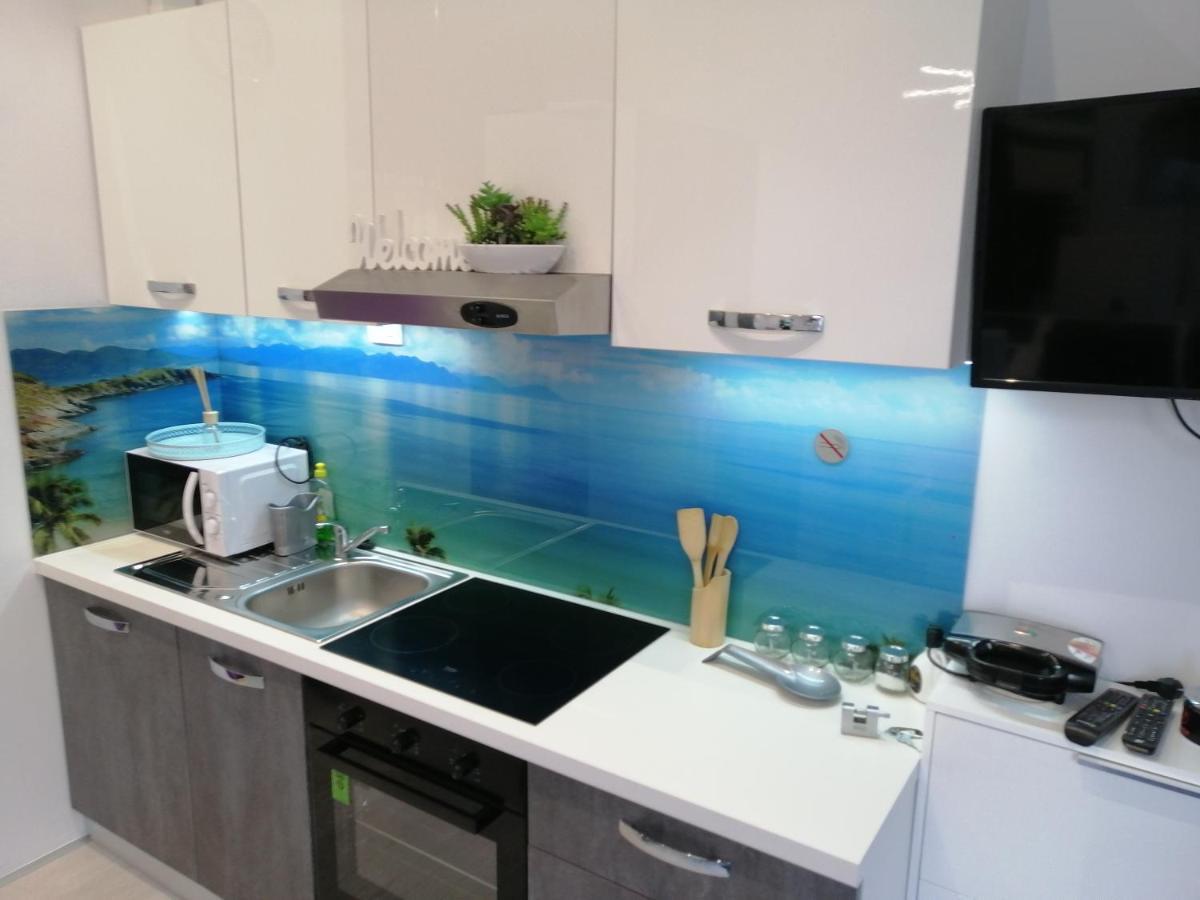 Apartment Rose By The Beach & Tennis Courts Split Dış mekan fotoğraf