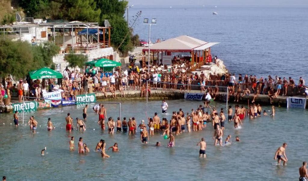 Apartment Rose By The Beach & Tennis Courts Split Dış mekan fotoğraf